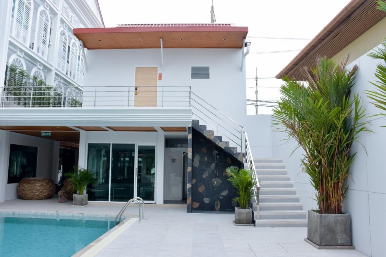 Peranakan House Phuket Buitenkant foto